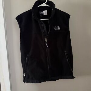 The North Face Women’s Black Zip-Up Vest